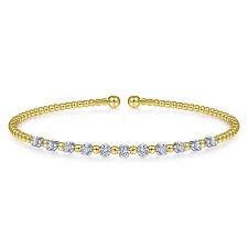 Lady's Yellow 14 Karat Diamond Station Bujukan Cuff Bracelet Length 6