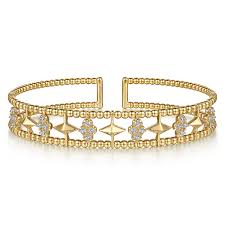 Tt 14 Karat Cluster And Gold Pyramid Cuff Bangle, Bujukan Collection Bracelet Length 6.25 With = 0.59Tw Round G/H Si1 Diamonds