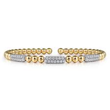 Tt 14 Karat Bujukan Collection, Pave' Three Station Bar With Beads Bracelet Length 6.25 With = 0.52Tw Round G/H Si2 Diamonds