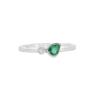 Lady's White 14 Karat Bezel Set Fashion Fashion Ring one 0.2ct Pear Emerald
one 0.02ct Round G/H SI1 Diamond
