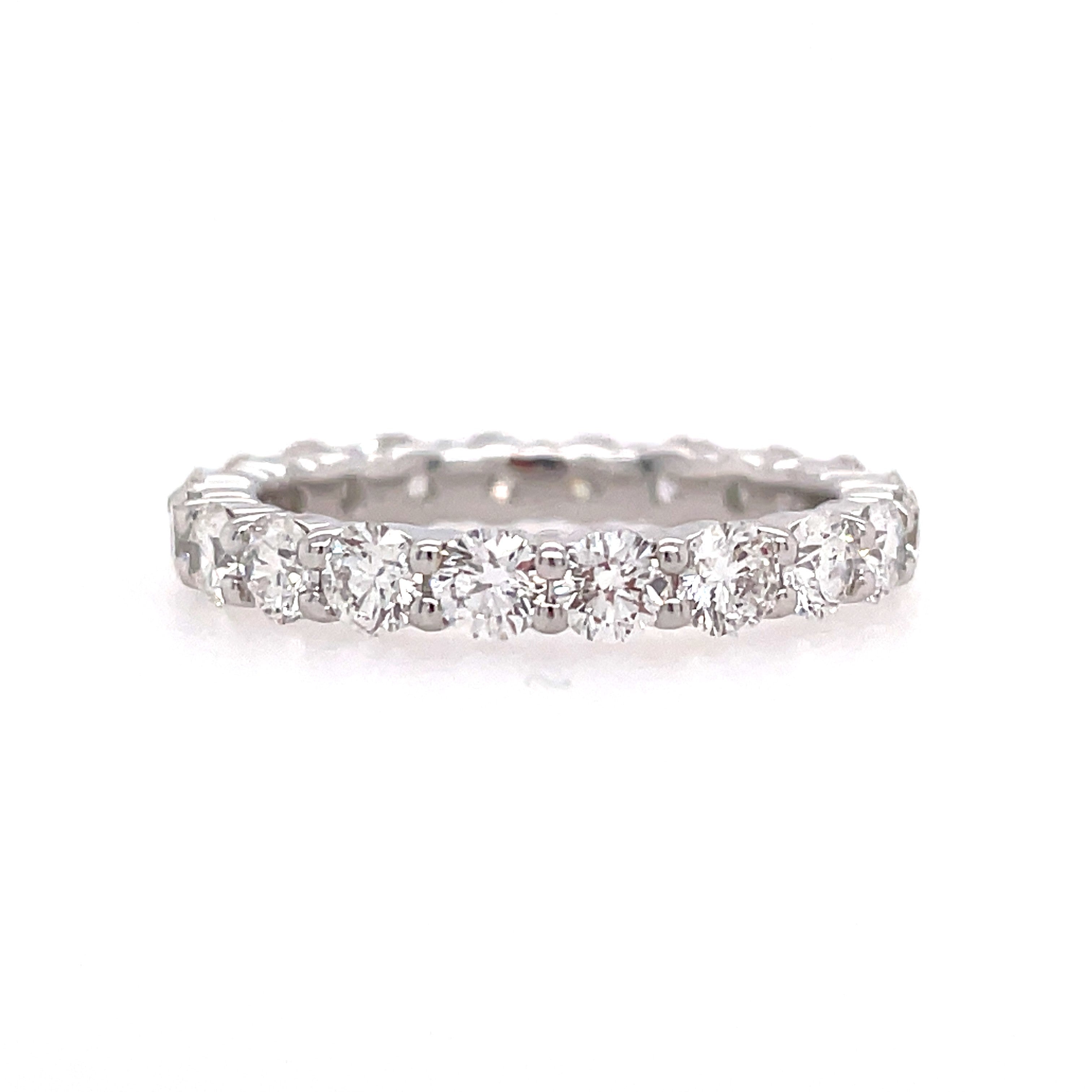 Lady's White 18 Karat Shared Prong Eternity Anniversary Ring Size 6 With 20=2.05Tw Round G/H Si2 Diamonds