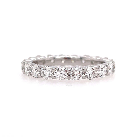 Lady's White 18 Karat Shared Prong Eternity Anniversary Ring Size 6 With 20=2.05Tw Round G/H Si2 Diamonds