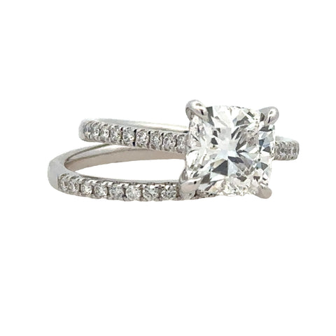 Lady's White 14 Karat Cathedral With Matching Band Lab Created Ring Size 7 one = 2.52ct Cushion F VS1 Lab Created Diamond
53 = 0.49tw Round G/H SI1 Lab Created Diamonds Weight: 6.1