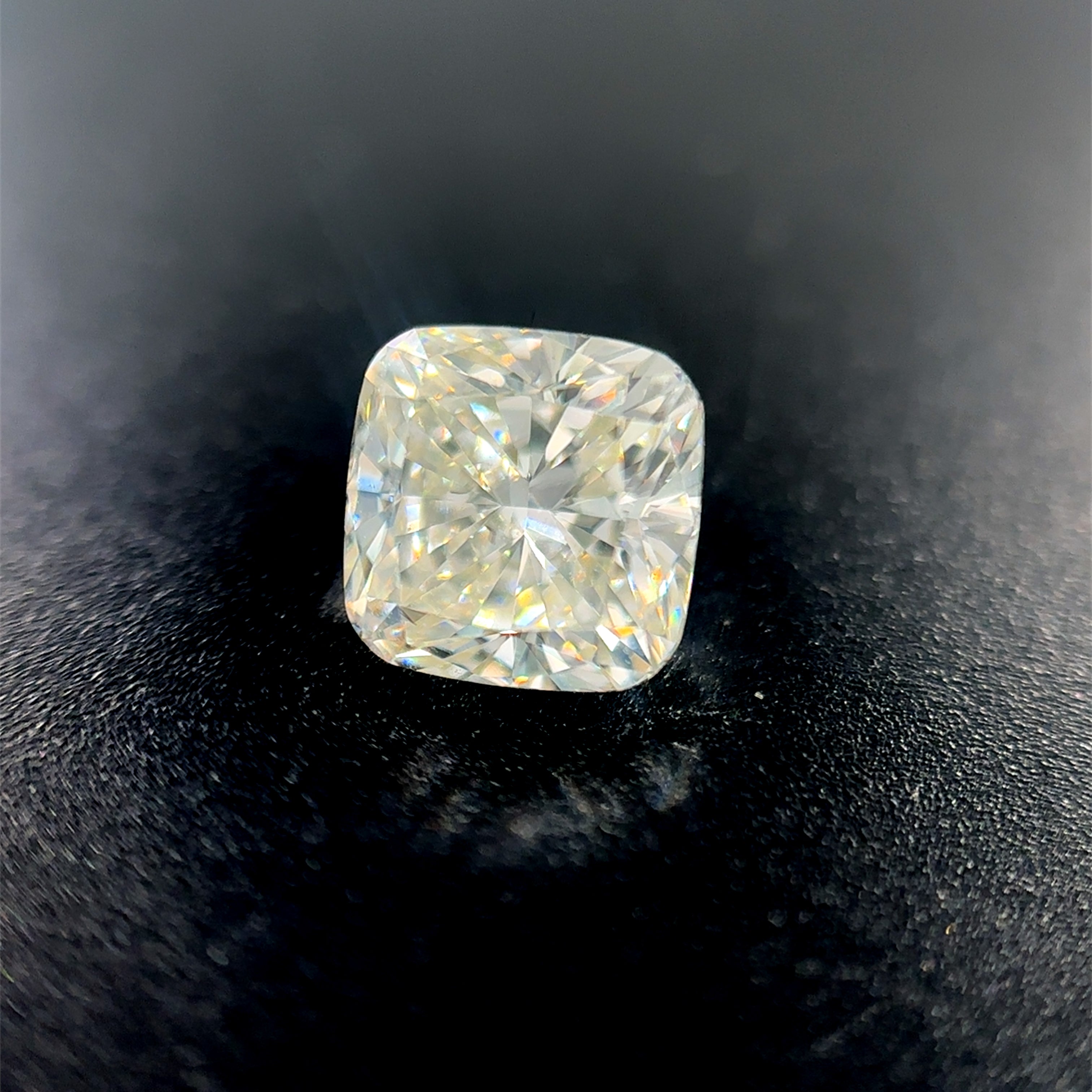 Lab Created With One = 1.85Ct Cushion H Vvs2 Lab Created Diamond