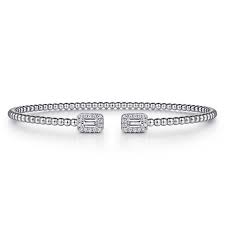 White 14 Karat Bujukan Collection Emerald Halo Bracelet Length 6.25 With 2=0.19tw Baguette G/H VS2 Diamonds And 0.14tw Round G/H SI2 Diamonds