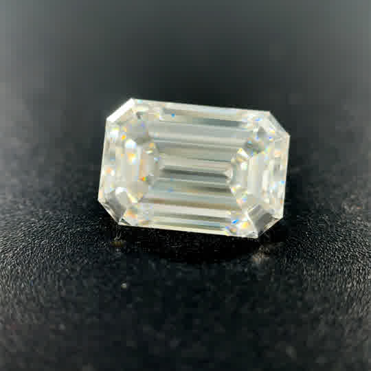 2.93ct Emerald E VS2 Lab Created Diamond