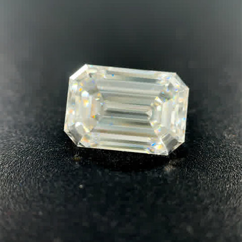 2.93ct Emerald E VS2 Lab Created Diamond