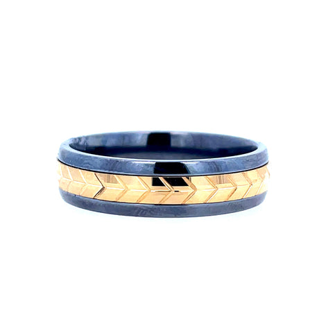 White/Yellow Tantalum/14K 6Mm Lined Arrow Center Wedding Band