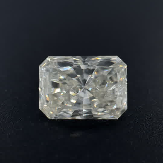 Loose Diamond one = 2.81ct Radiant H SI2 Diamond