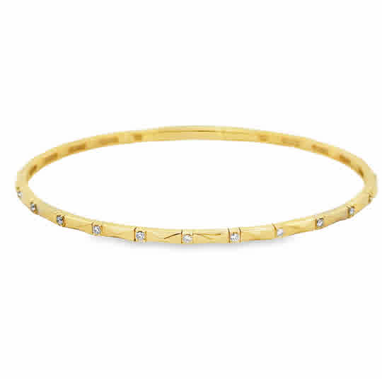 14ky Flexie with Textured Stations, .16tw Round Diamonds 6.75''