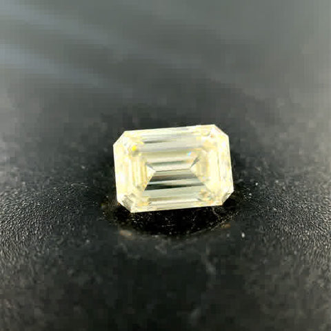 Loose Diamond one = 1.32ct Emerald H VS2 Diamond