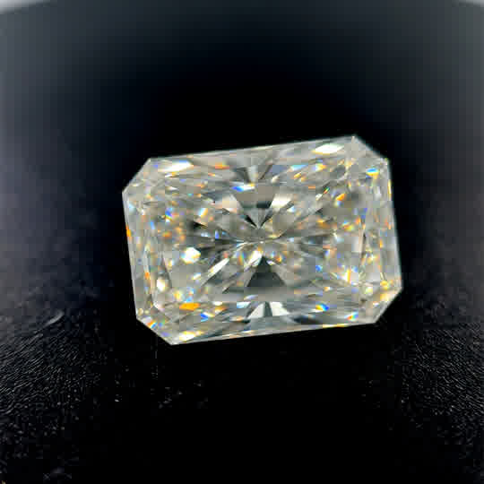 5.06ct Radiant G VS2 Lab Created Diamond