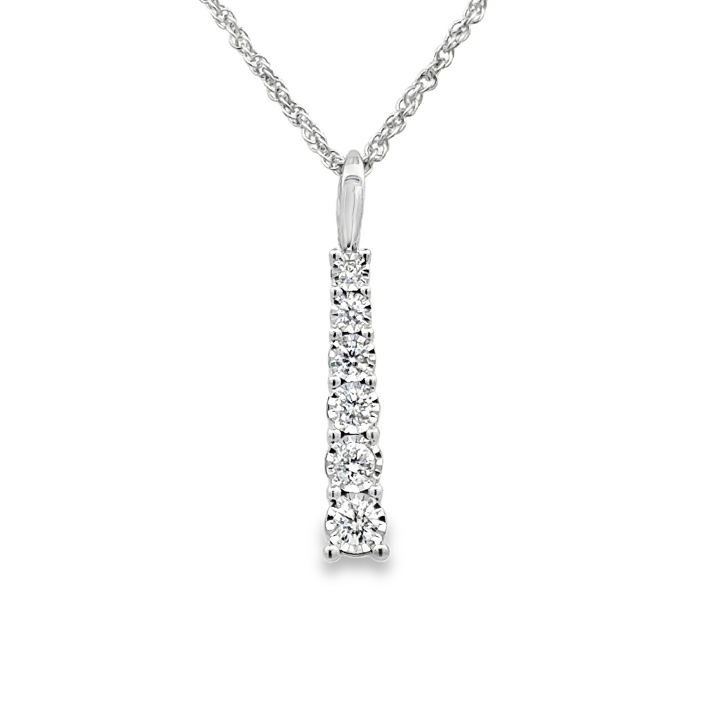 Graduating Diamond Pendant | 14k White