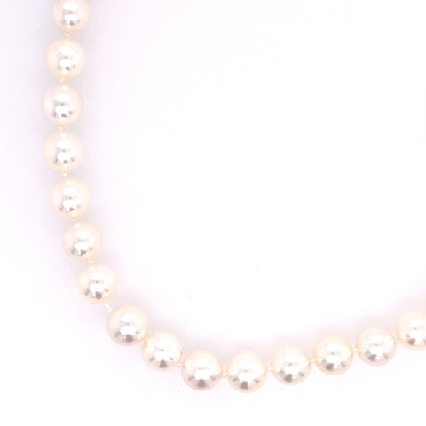 Lady's White 14 Karat "Aa" Single Strand Necklace Length 18 With 6.50-