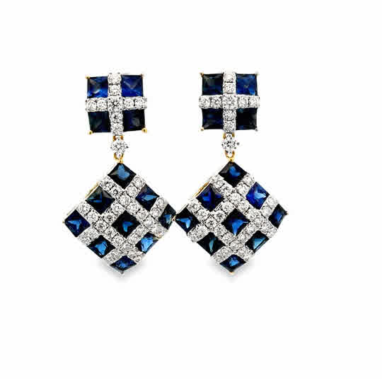 Lady's Yellow 18 Karat Quilted, Dangle Earrings 26 = 6.95tw Princess S