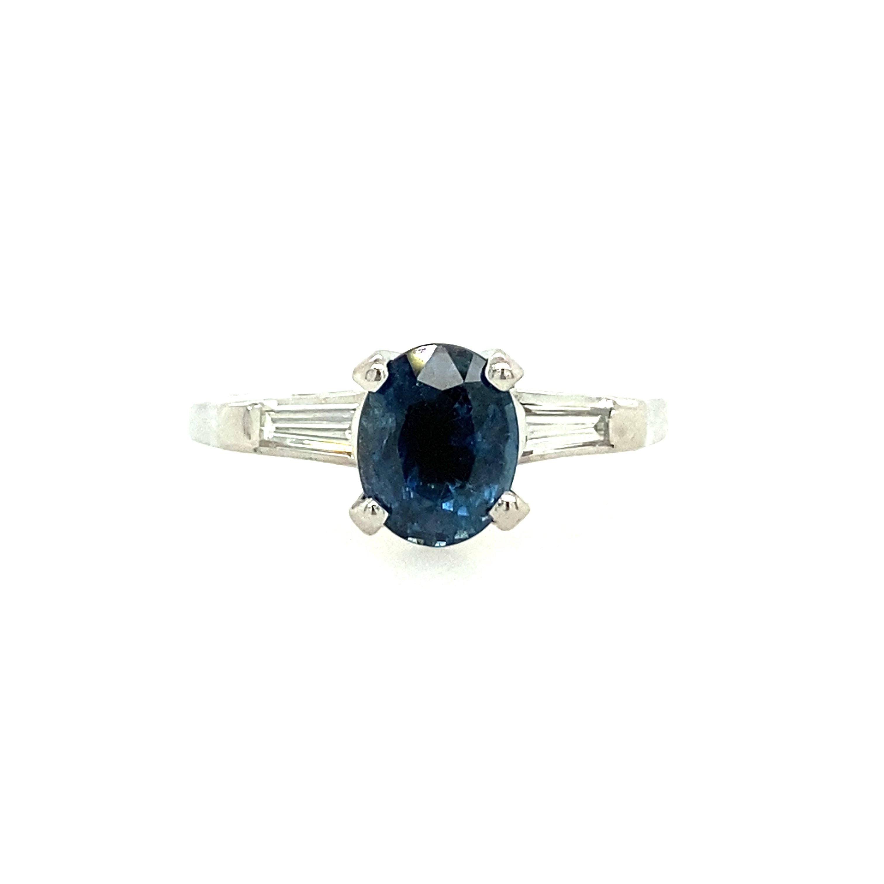 Three Stone Fashioin Ring | Platinum White (1.26ct Oval)