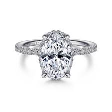 White 14 Karat Low Profile With Prong Set Band Ring Size 6.5 With One