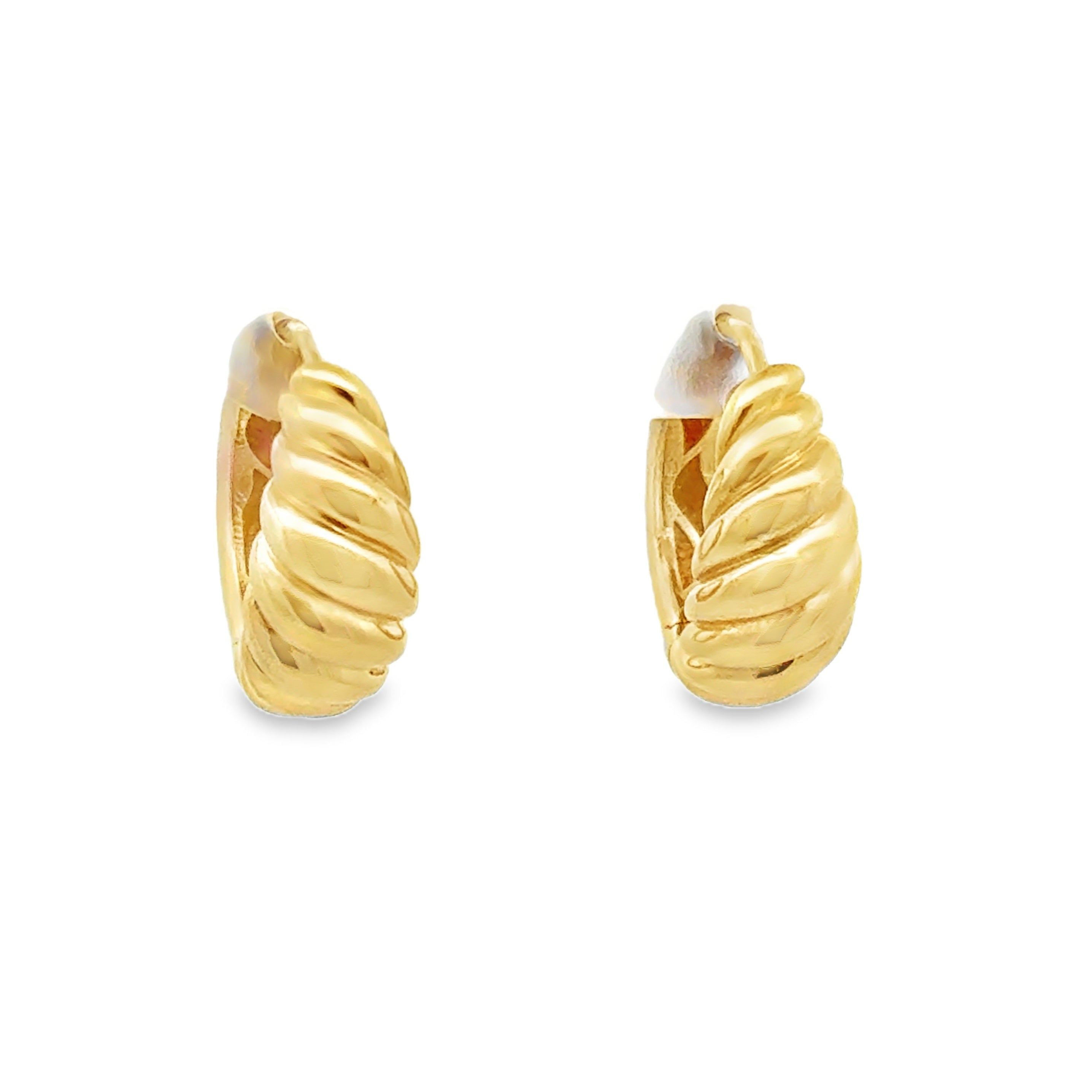 14ky Shrimp Design Hoop Earrings