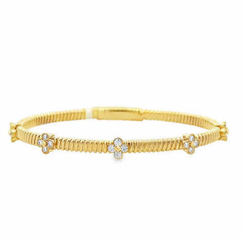 14 Karat Two Tone Gold Flexie Bangle with Diamond Clover Stations, with 0.75tw Round Brilliant Cut H/I Si2. Size 6.75''