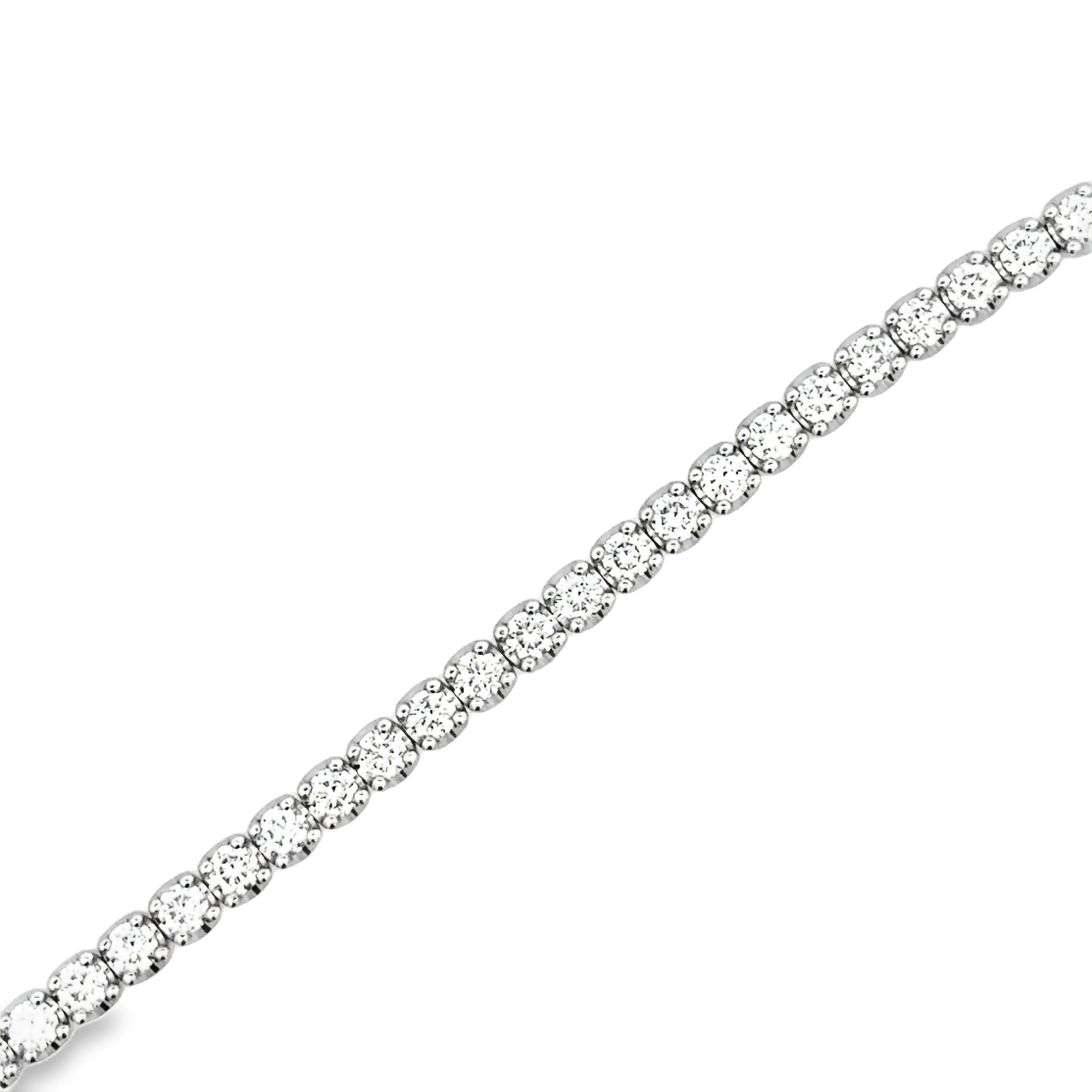 White 14 Karat Traditional, Prong Set Bracelet Length 7 = 3.00tw Round