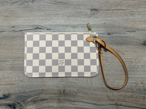 Louis Vuitton Damier Azur Wristlet PM, A Condition