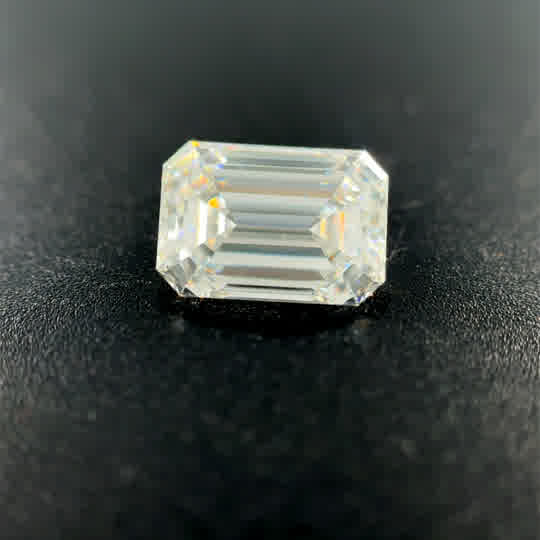 2.01ct Emerald E VVS2 Lab Created Diamond