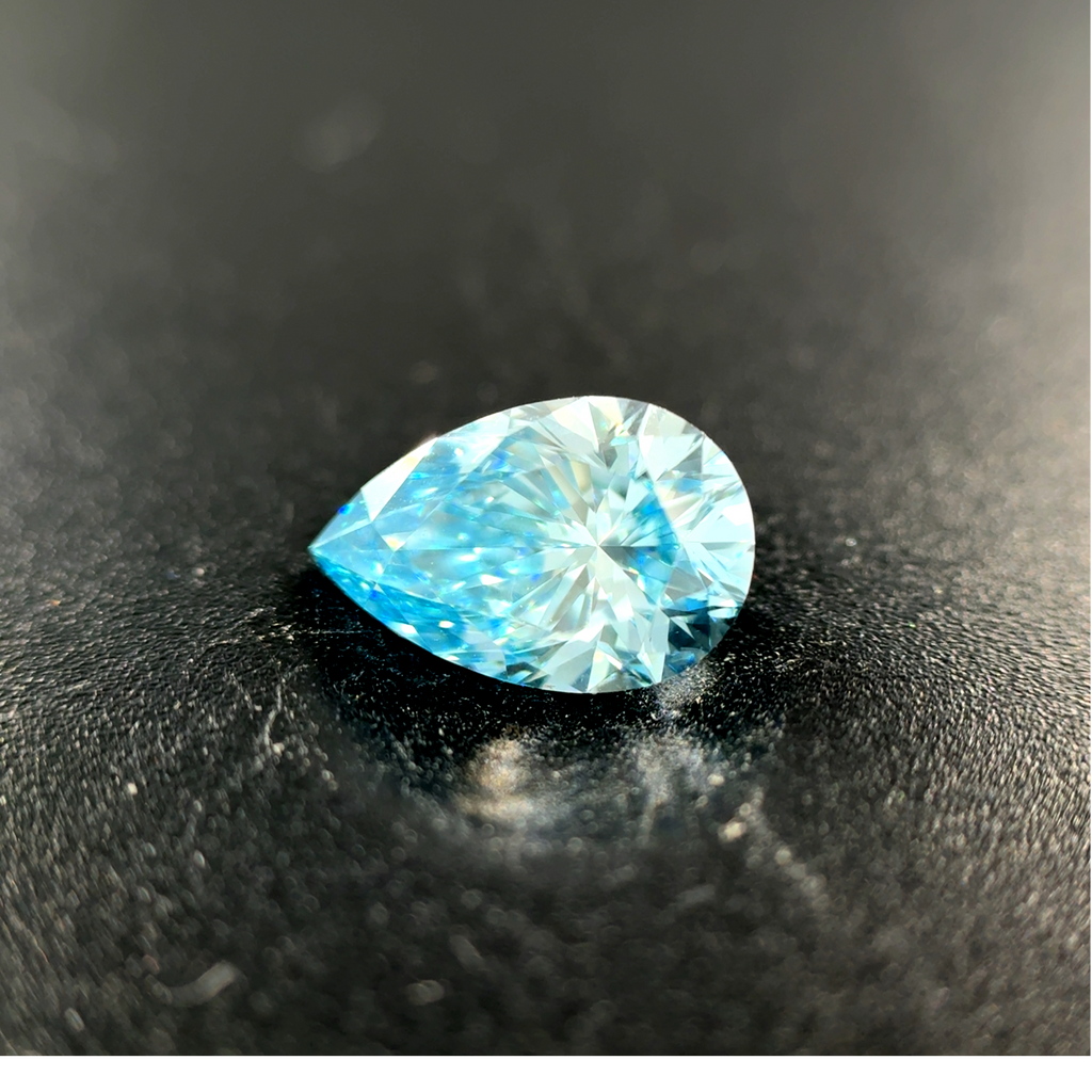 Loose Diamond one = 1.09ct Pear VS1 Fancy Vivid Greenish Blue, Color E