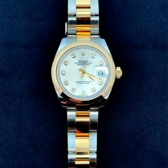 Rolex Datejust 28Mm, Oyster Band, With Silver Dial And Smooth Bezel