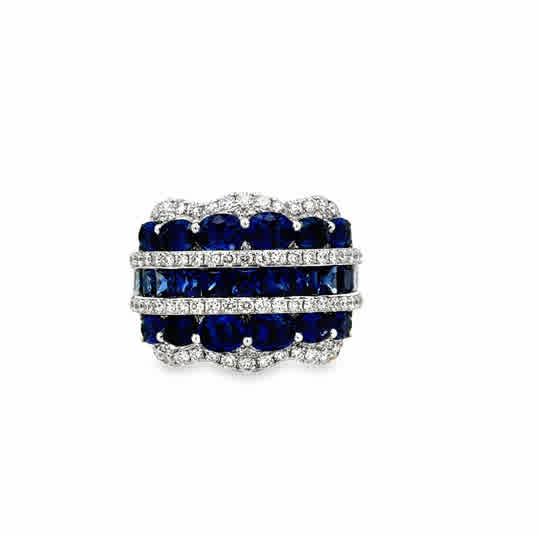 Lady's White 18 Karat Scallop Fashion Ring Size 6.5 25 = 4.53tw Oval S