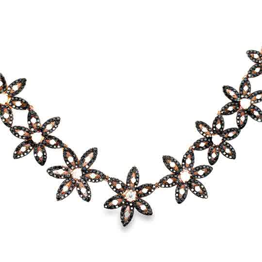 Lady's Rose 18 Karat Custom Flower Necklace Length 18 105 = 2.72tw Rou