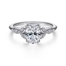 White 14 Karat Vintage Inspired Ring Size 6.5 With One 8.00X5.50Mm Ova