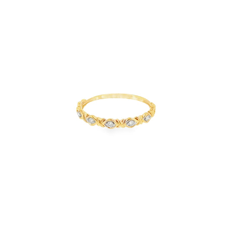 10 Karat Yellow Gold ''X'' Pattern Band with Five (5) Round Brilliant Cut Diamonds .10ctw