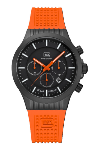 Framed in black sandblasted stainless steel, the black dial in combina